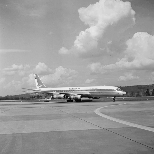 VIASA Douglas DC-8-53  PH-DCM