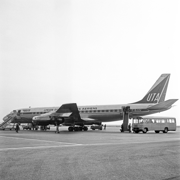 U.Y.A. Douglas DC-8-33  F-BJUN