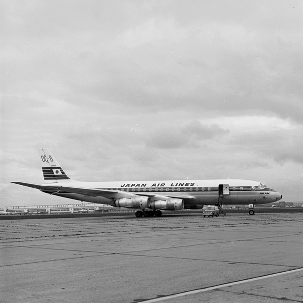J.A.L. Douglas DC-8-53  JA8012