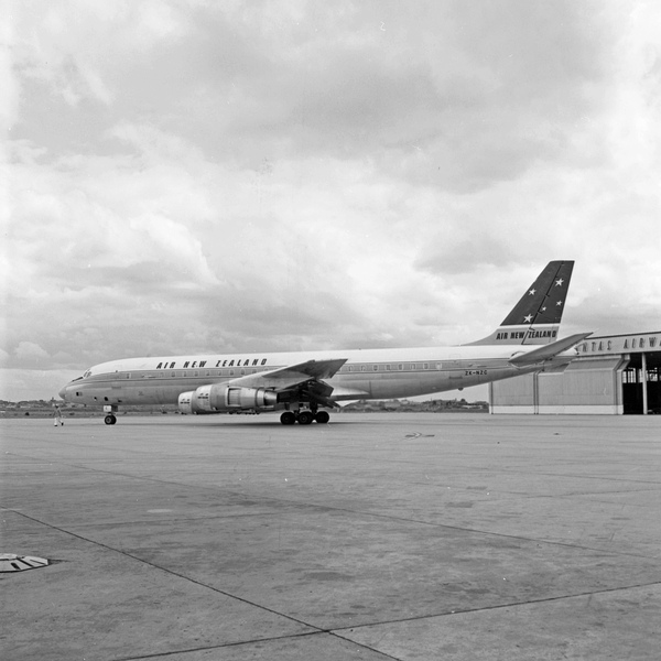 AIR NEW ZEALAND Douglas DC-8-52  ZK-NZC