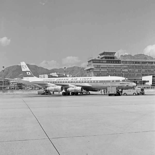 J.A.L. Douglas DC-8-55  JA80016