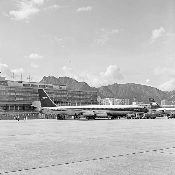 BOAC Boeing 707-436  G-APFC