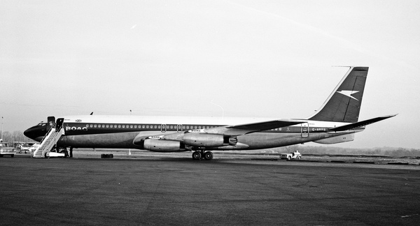 BOAC Boeing 707-436  G-ARRB
