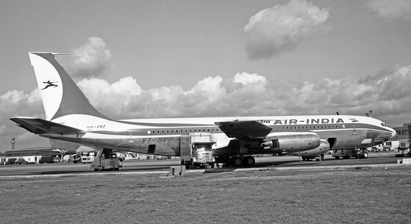 AIR INDIA Boeing 707-437  VT-DNY