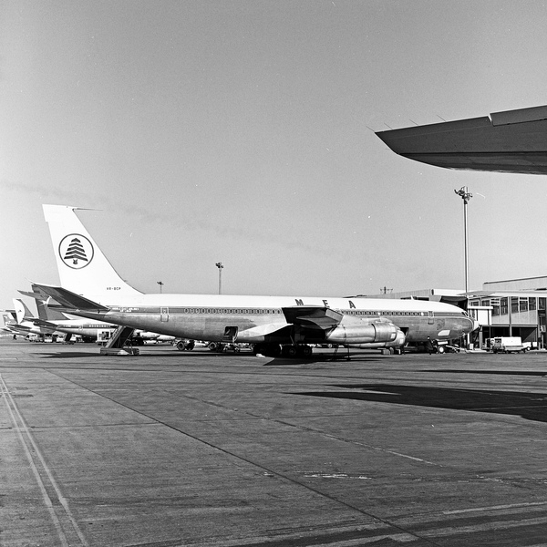 MEA-AIR LIBAN Boeing 707-365C  VT-BCP