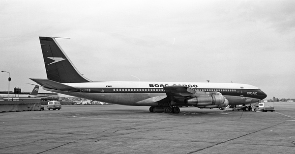 BOAC CARGO Boeing 707-336C  G-AVPB