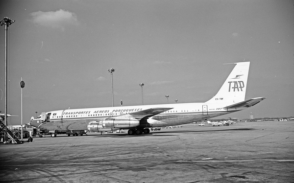 T.A.P.PORTUGAL Boeing 707-382B  CS-TBF
