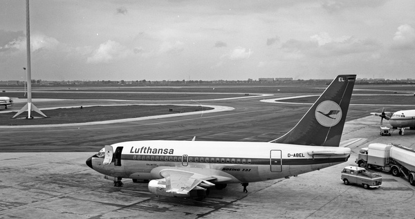 Lufthansa Boeing 737-130  G-ABEL