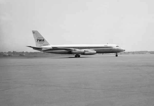 TWA Convair 880-22-1  N830TW