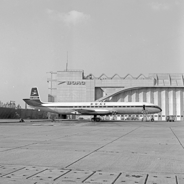 BOAC De Havilland  DH-106 Comet 4 G-APDK