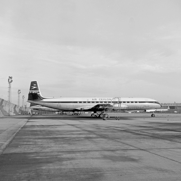 AIR CEYLON De Havilland  DH-106 Comet 4 G-APDP