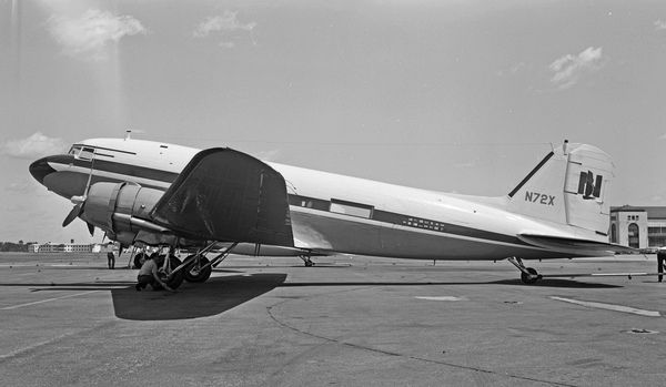 NATIONWIDE MUTUAL INS.CO Douglas DC-3/322  N72X