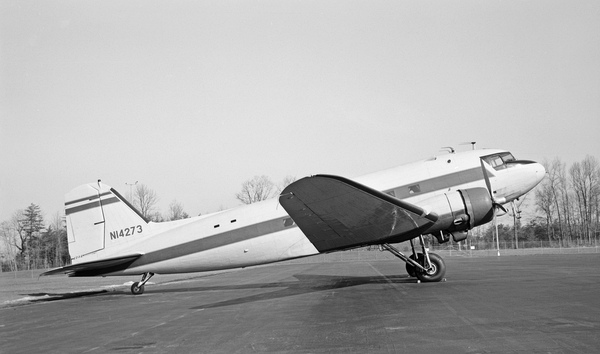 D.E.GENPLER Douglas DC-3/C47  N14273
