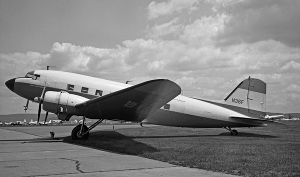 SCOTT PAPER CO. Douglas DC-3/C-47A  N36F