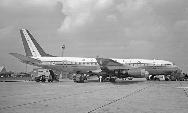 Alitalia Douglas DC-8-43  I-DIWS