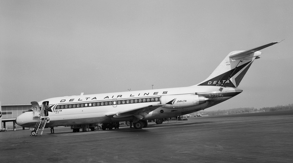 Delta Douglas DC-9-14  N3304L