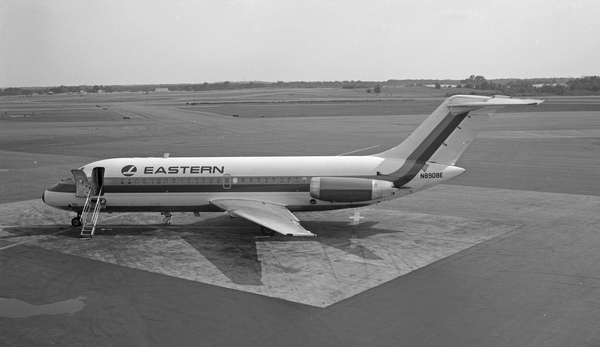 Eastern Douglas DC-9-14  M8908E
