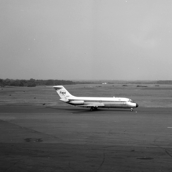 TWA Douglas DC-9-15  N106M
