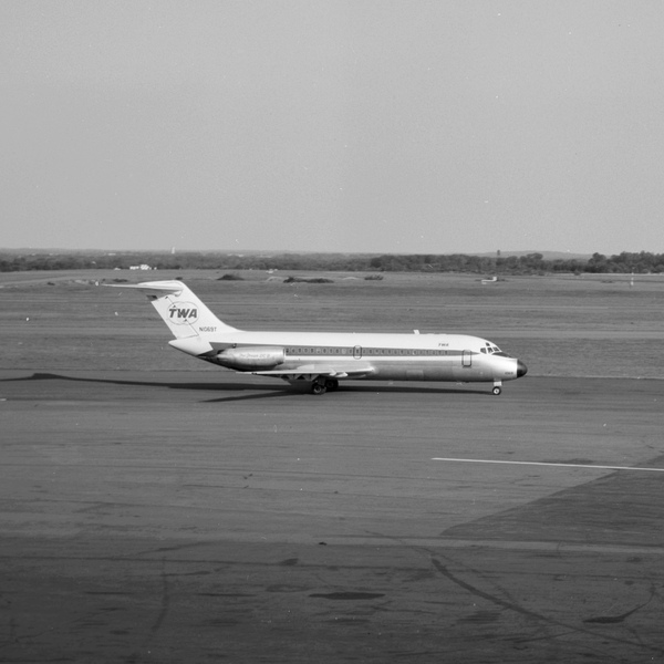 TWA Douglas DC-9-15  N1069T