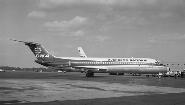 O.N.A. Douglas DC-9-32CF  N933F
