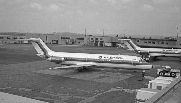Eastern Douglas DC-9-31  N8942E
