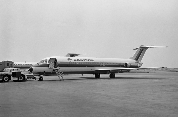 Eastern Douglas DC-9-31  N8943E