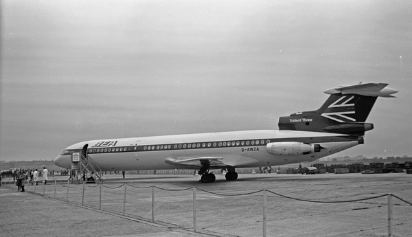 B.E.A. Hawker Siddeley HS-121 TRIDENT 3B G-AWZA