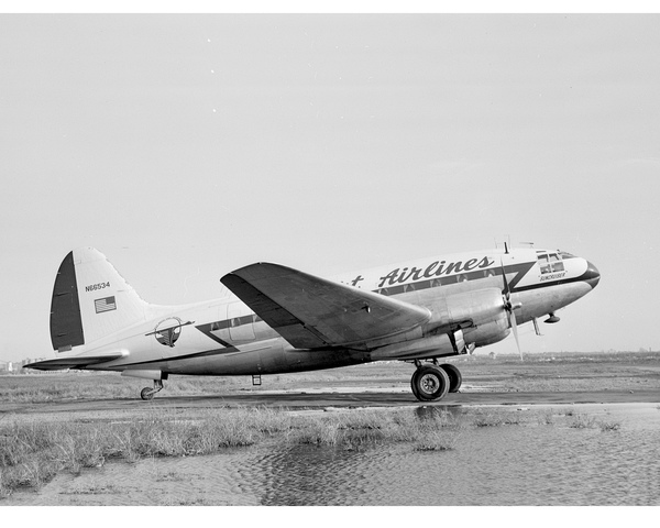 Resort Airlines Curtiss C-46F Commando 44-78561