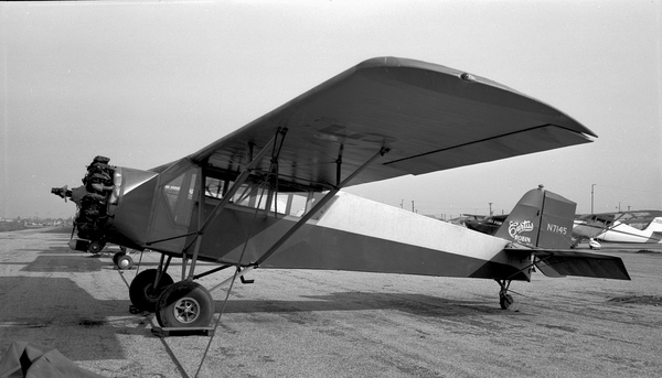  Curtiss  Robin N7145