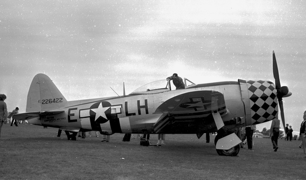  Republic P-47 Thunderbolt 42-20422